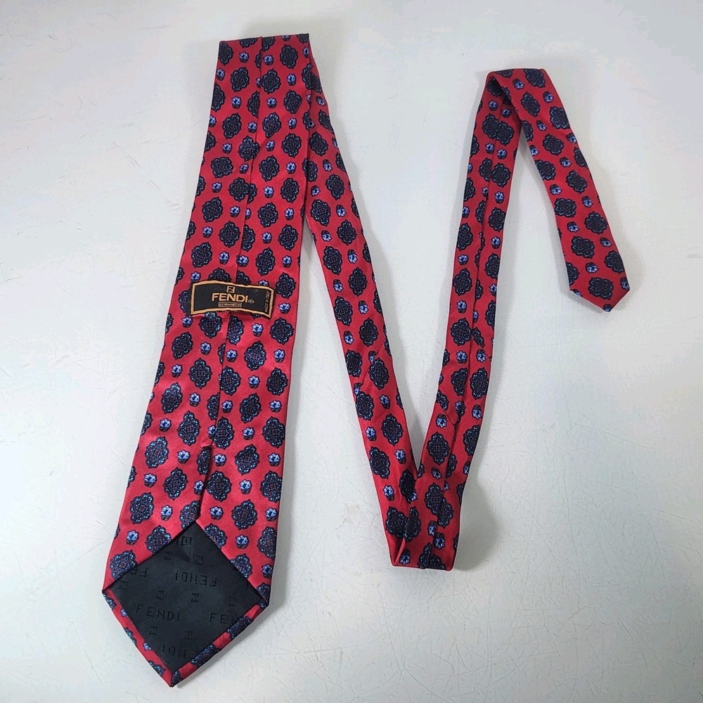 Fendi Cravatte Italy Red Floral Geometric 100% Silk Neck Tie